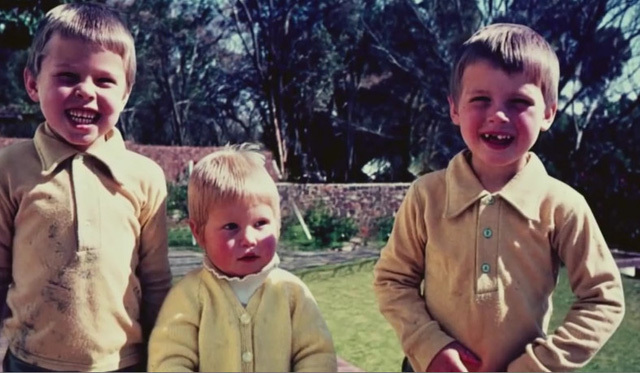  
Ba người anh em Elon, Tosca và Kimbal khi còn nhỏ. (Ảnh: CNBC)