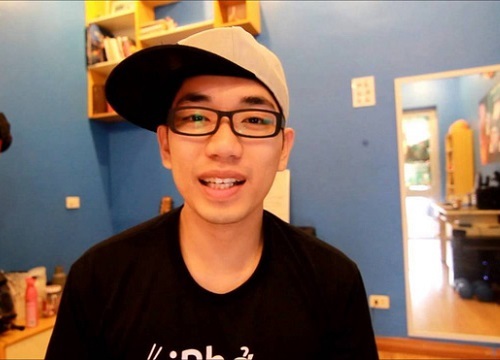  
Nguyễn Lê Hưng hay còn được biết đến với cái tên Du học sinh Mỹ trong những Vlog đình đám ngày ấy (Ảnh: Cắt từ clip)