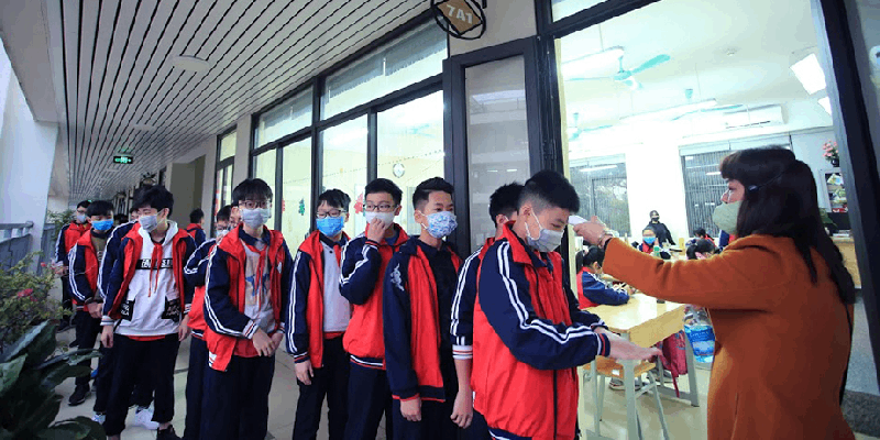Sở Y tế Hà Nội đề nghị các trường chuẩn bị tốt công tác phòng chống dịch, sẵn sàng đón học sinh trở lại trường (Nguồn: Dân Việt)