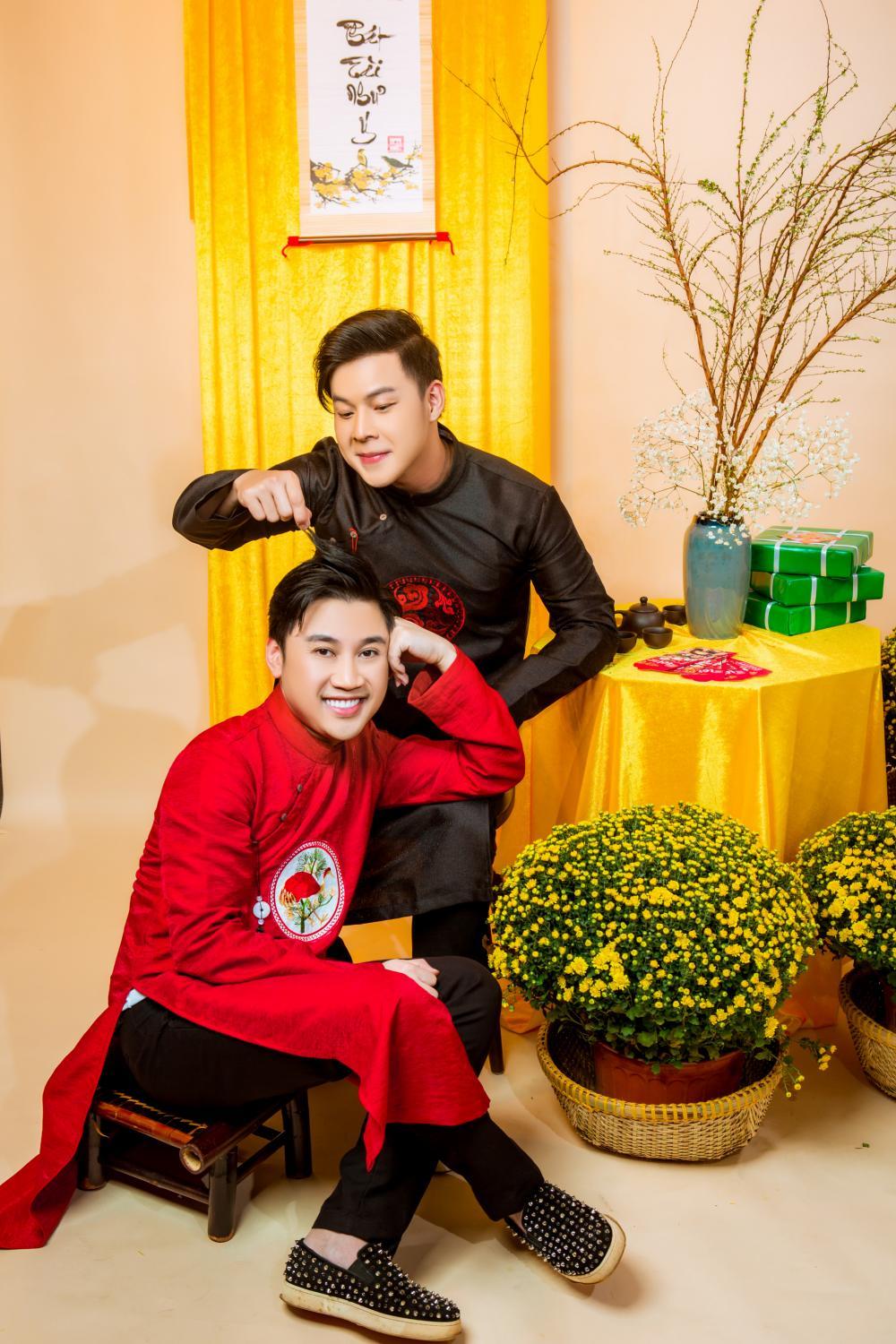 
Nhân dịp Tết và Valentine trùng nhau, Don Nguyễn - Thanh Tú thực hiện bộ ảnh đôi khiến khán giả phải ghen tị. 