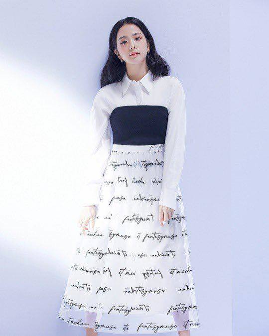 Jisoo  Nàng thơ của nhà mốt Dior phủ sóng hàng loạt cover tạp chí trên thế  giới