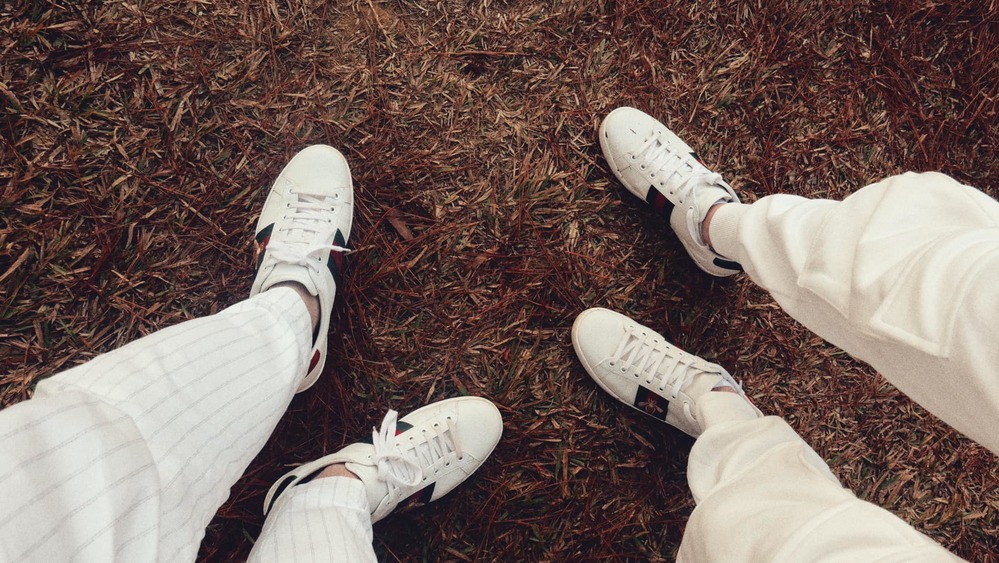 
Hình ảnh chụp giày đôi cũng đủ thấy "bóng ai đó nhẹ nhàng vụt qua". (Ảnh: Instagram) - Tin sao Viet - Tin tuc sao Viet - Scandal sao Viet - Tin tuc cua Sao - Tin cua Sao