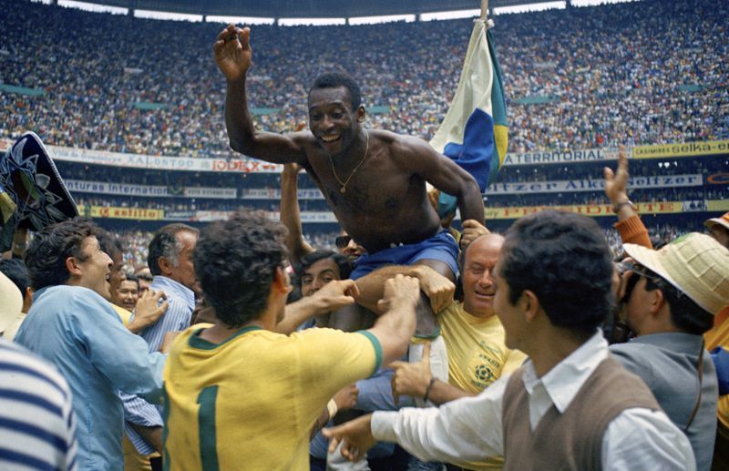  
World Cup 1970 là một trong những khoảng thời gian huy hoàng nhất sự nghiệp của Pelé. (Ảnh: The Sun)