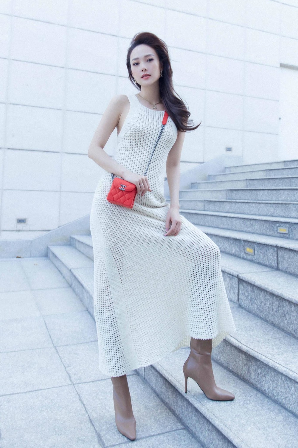  
Minh Hằng trở thành fashionista mới của Vbiz. (Ảnh: FBNV)