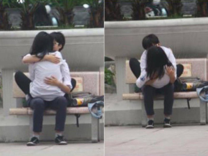  
Nụ hôn "phản cảm" giữa sân trường của cặp đôi học sinh. (Ảnh cắt từ clip)