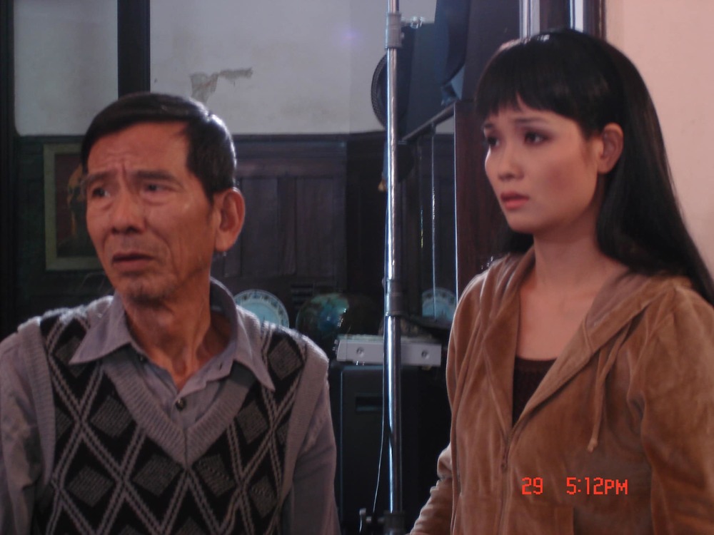  
Mai Thu Huyền từng hợp tác với NSND Trần Hạnh qua 2 bộ phim (Ảnh: FBNV)