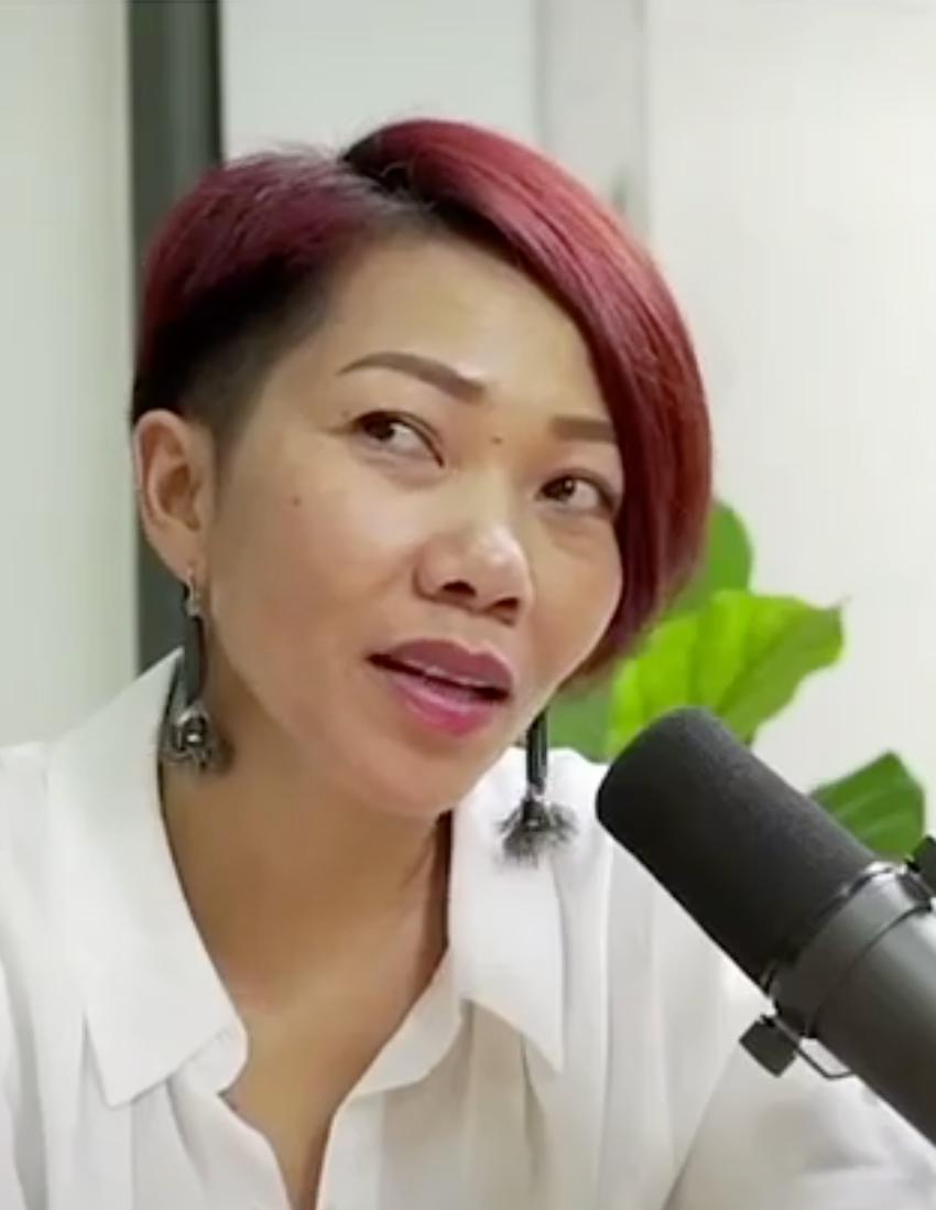  
Diva Hà Trần khẳng định không bao giờ hát khi ở nhà. (Ảnh: Chụp màn hình)