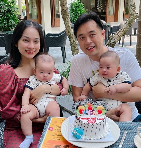  
Dương Khắc Linh đón sinh nhật bên vợ và hai con. (Ảnh: Instagram)