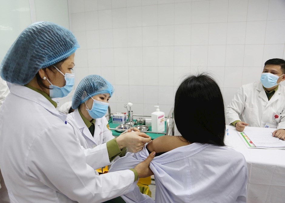  
Việt Nam đang trong quá trình tiêm thử nghiệm vaccine trên người (Ảnh: Bộ Y tế)