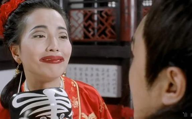  
Sở hữu gương mặt mỹ nhân, thế nhưng Uyển Quỳnh Đan thường xuyên xuất hiện với vai diễn "làm lố". (Ảnh: TVB)