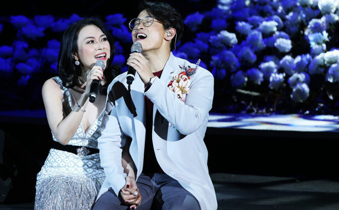  
Sự có mặt của Hà Anh Tuấn khiến các fan yên mến cặp đôi lại được dịp "đẩy thuyền". (Ảnh: Pinterest)