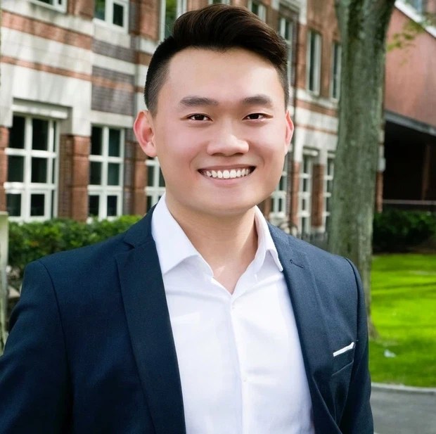  
Trần Dương từng tốt nghiệp thạc sĩ tại Harvard. (Ảnh: FBNV)