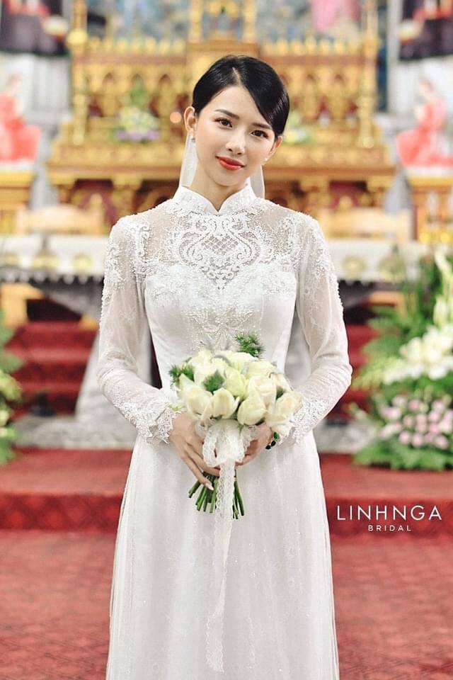 Chi tiết áo dài và váy cưới vợ Phan Mạnh Quỳnh tại đám cưới Nha Trang  VÁY  CƯỚI CAO CẤP LINH NGA BRIDAL