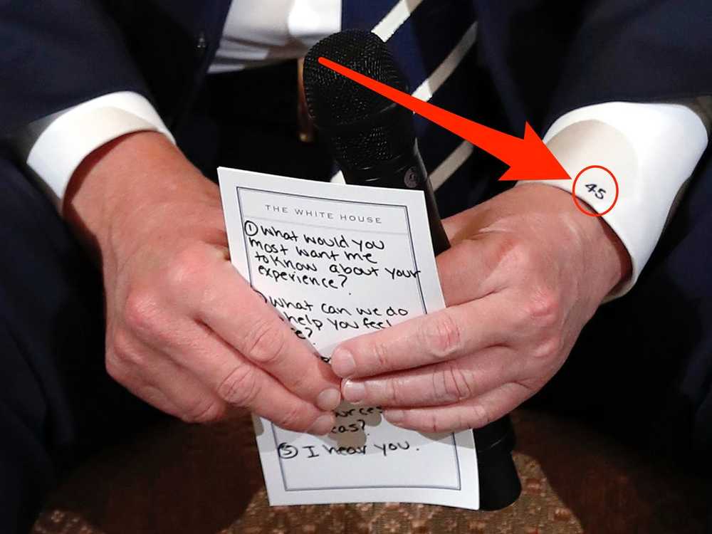  
Con số bí ẩn trên tay áo ông Trump. (Ảnh: NBC News)