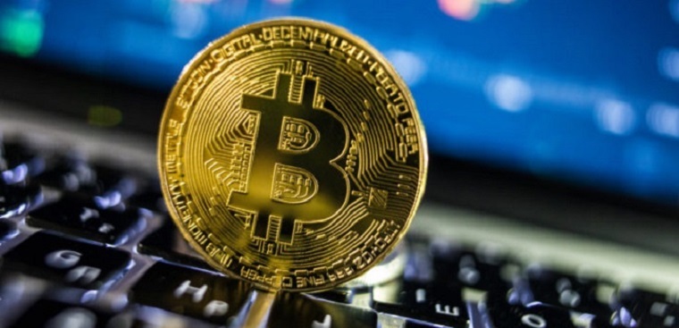  
Từng bị "ghẻ lạnh", Bitcoin đang trở thành đồng tiền ảo đầu tư phổ biến hiện nay. (Ảnh: Bloomberg)