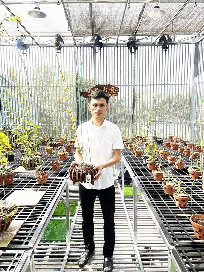 Chàng trai trẻ Trần Khánh Mãi đam mê với nghề trồng lan