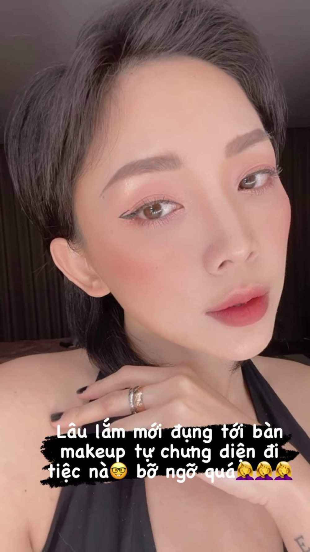 Tóc Tiên tự nhận trình make up khiêm tốn. (Ảnh: Instagram T.T)