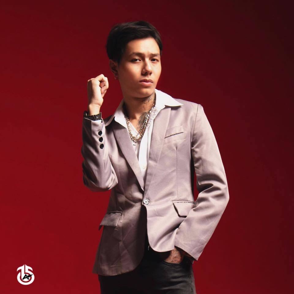  
Tuấn Nguyễn là nam diễn viên trẻ, ngoài diễn viên anh làm DJ ở các quán bar để kiếm thêm thu nhập trang trải cuộc sống. (Ảnh: Facebook nhân vật)