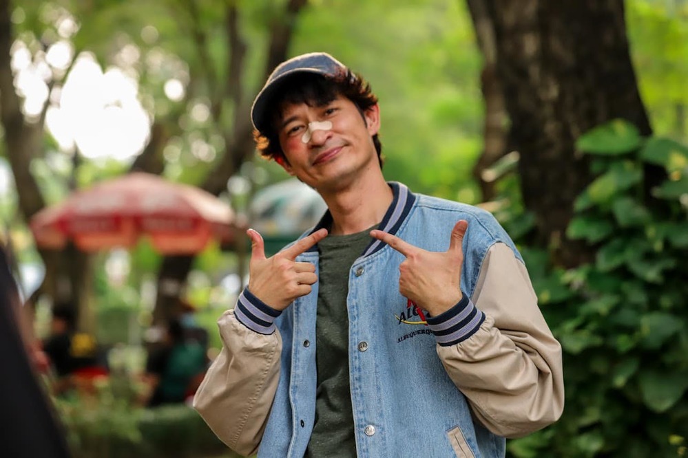  
Huy Khánh trải lòng về nghề diễn viên sau 19 năm bước vào con đường giải trí. (Ảnh: Facebook nhân vật)