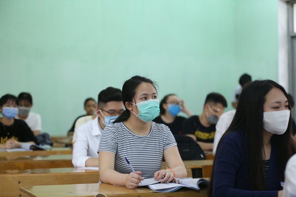  
Sinh viên đại học ngồi trong lớp. (Ảnh: Trường Đại học Công nghiệp Quảng Ninh)