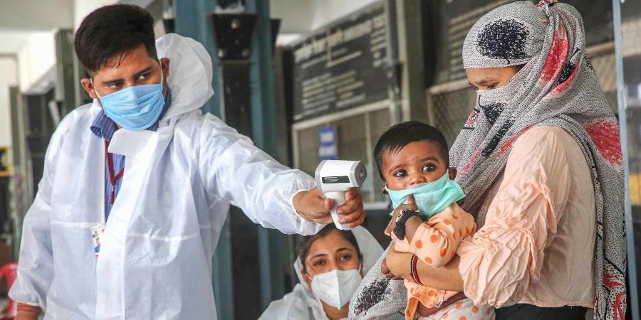  
Ấn Độ lo ngại trước tình hình dịch bệnh Covid-19 diễn ra căng thẳng. (Ảnh: CNBC)