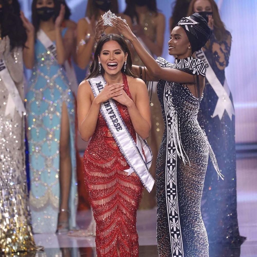  
Chiếc vương miện Miss Universe đã được trao cho Andrea Meza, thí sinh đến từ miền đất Mexico. (Ảnh: Facebook nhân vật)