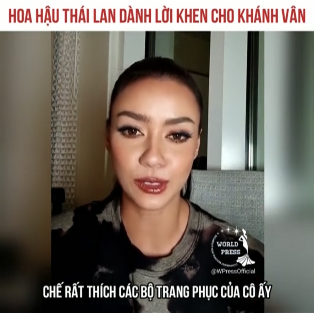 
Hoa hậu Thái Lan dành lời khen cho Khánh Vân. (Ảnh: Cắt từ clip) - Tin sao Viet - Tin tuc sao Viet - Scandal sao Viet - Tin tuc cua Sao - Tin cua Sao