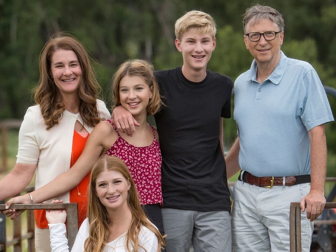  Gia đình hạnh phúc của Bill Gates sau gần 30 năm kết hôn. (Ảnh: AFP)