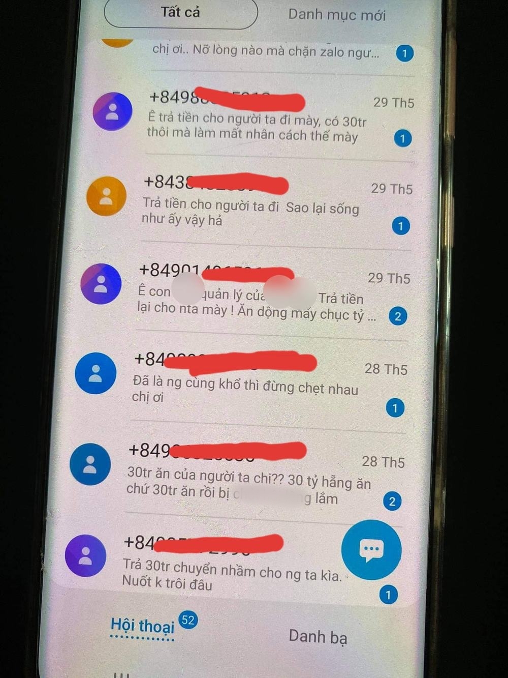  
Nhiều tin nhắn cho biết quản lý bị xúc phạm vì bị công khai số điện thoại. (Ảnh: FBNV) - Tin sao Viet - Tin tuc sao Viet - Scandal sao Viet - Tin tuc cua Sao - Tin cua Sao