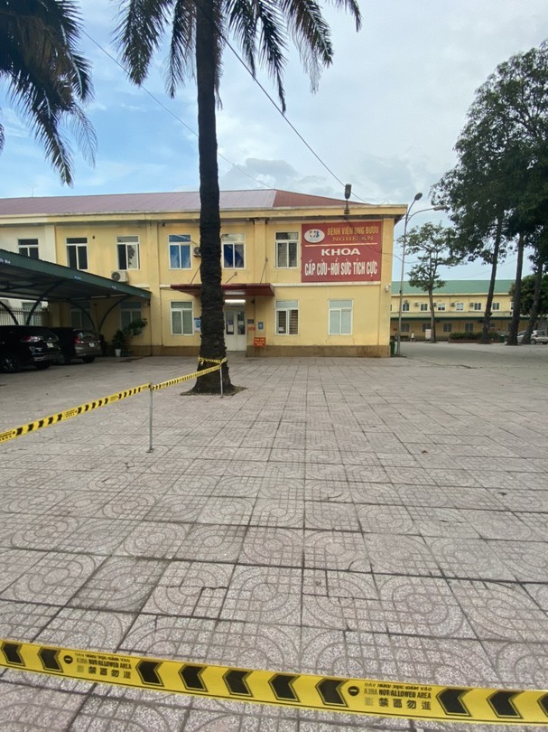  
Khoa Cấp cứu của Bệnh viện Ung bướu Nghệ An đã bị phong tỏa tạm thời trong vòng 14 ngày. (Ảnh: Báo Nghệ An)