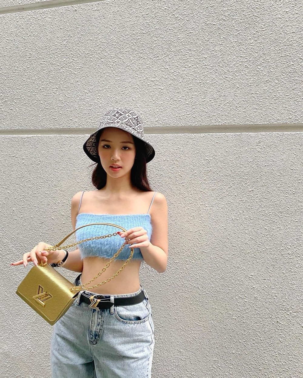  
Bức ảnh street style chứng minh body thu hút của Amee. (Ảnh: Instagram)