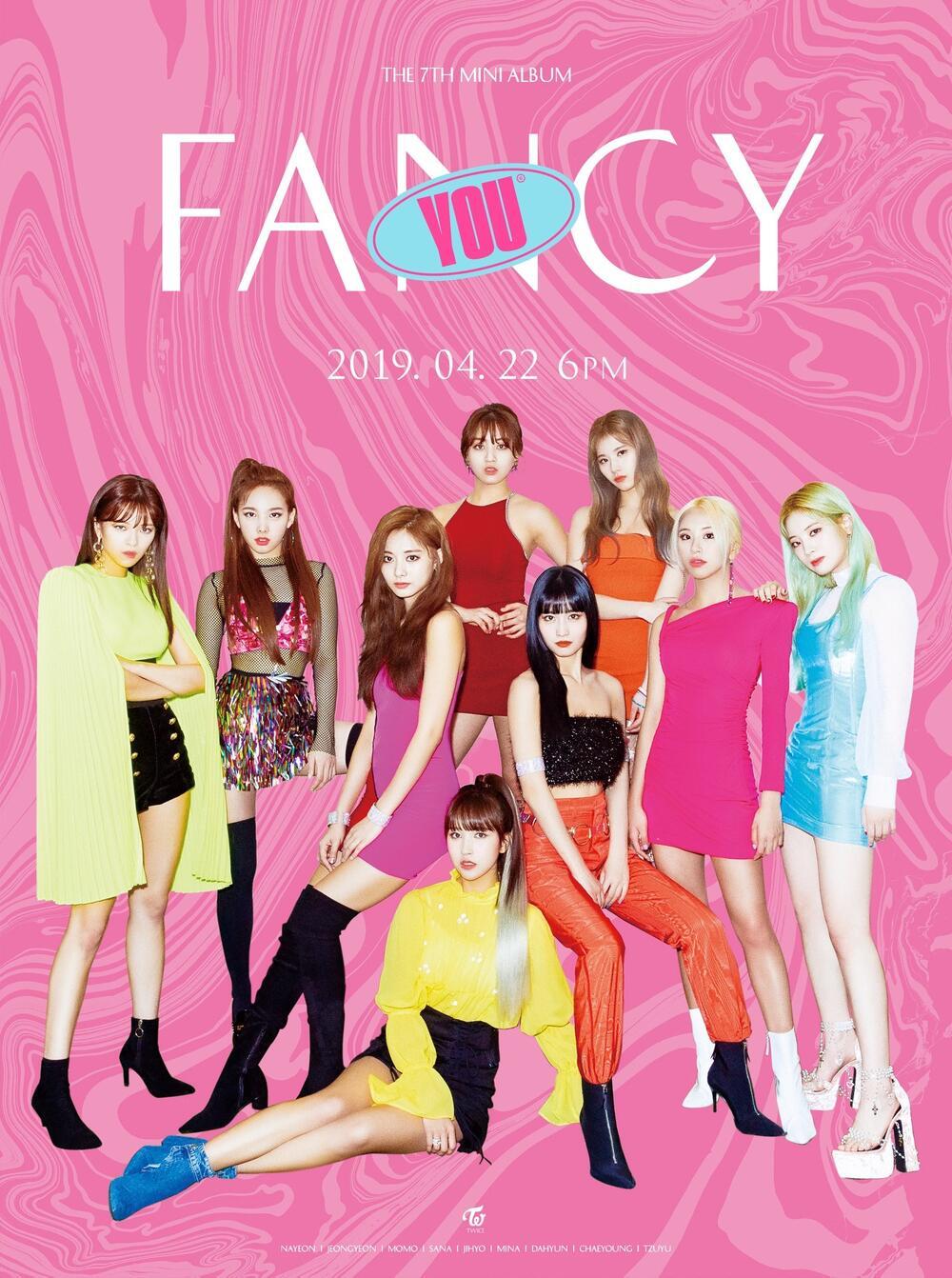  
Poster thiết kế màu mè, dễ nhìn thấy lỗi sai nhưng JYP vẫn phát hành. (Ảnh: Twitter)
