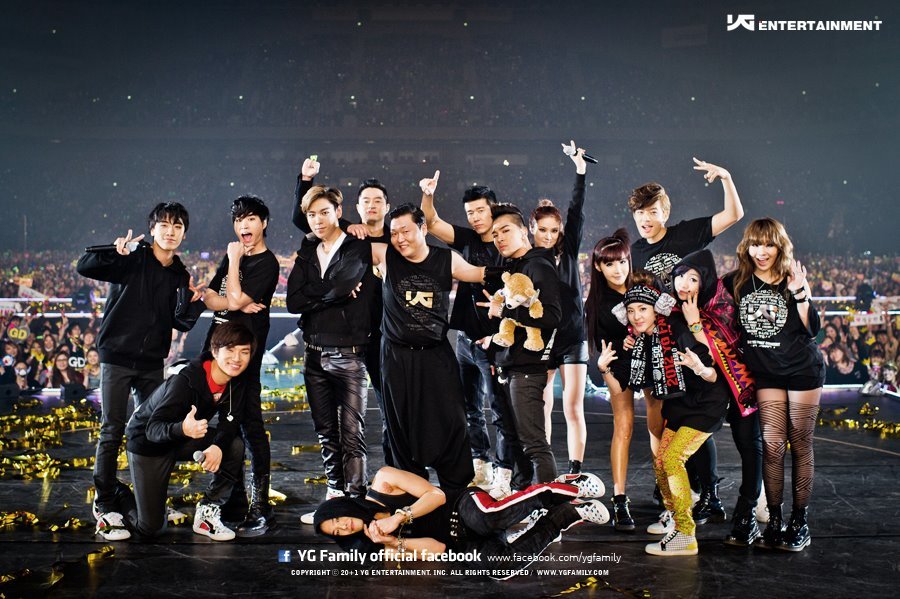  
Đội hình quyền lực của YG Entertainment ngày ấy. (Ảnh: Facebook)