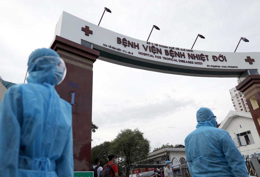  
Bệnh viện Bệnh nhiệt đới thành phố Hồ Chí Minh bị phong tỏa tạm thời. (Ảnh: N.D)