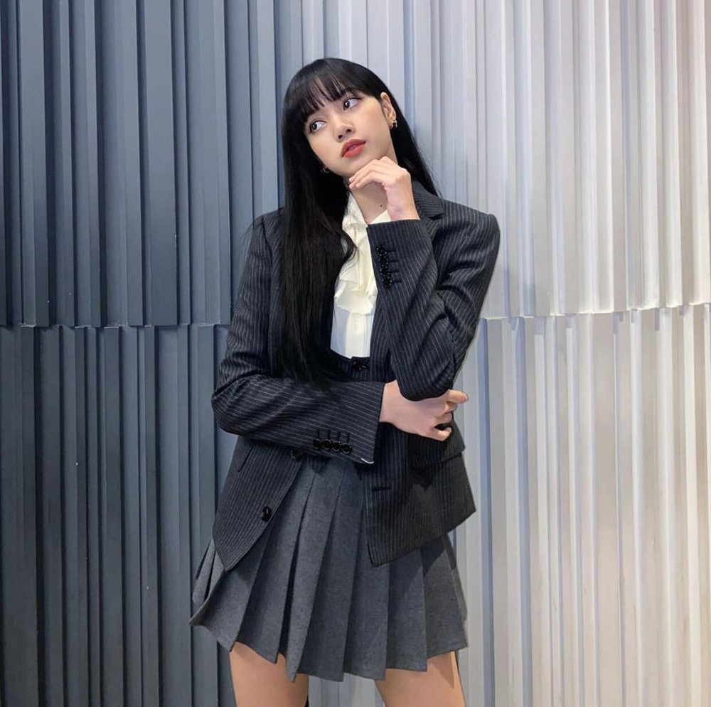 JENNIE BLACKPINK cô gái dẫn đầu phong cách thời trang mặc đẹp tại sân bay   BlogAnChoi