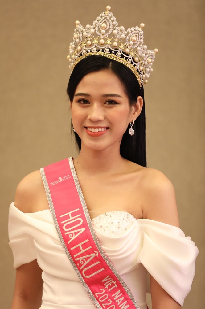  
Hình ảnh của Đỗ Thị Hà thời điểm mới đăng quang Hoa hậu Việt Nam 2020. (Ảnh: HHVN)