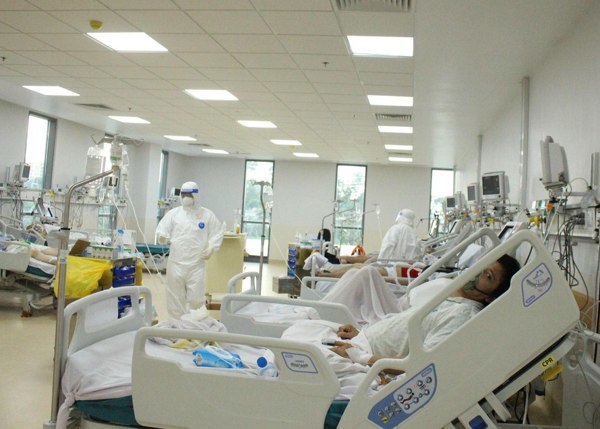  Bệnh nhân Covid-19 điều trị trong bệnh viện. (Ảnh: Tin Tức Online)