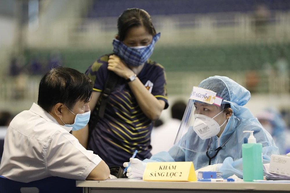  
Thành phố Hồ Chí Minh đã hoàn thành việc tiêm hơn 830.000 liều vaccine ngừa Covid-19. (Ảnh: VnExpress)