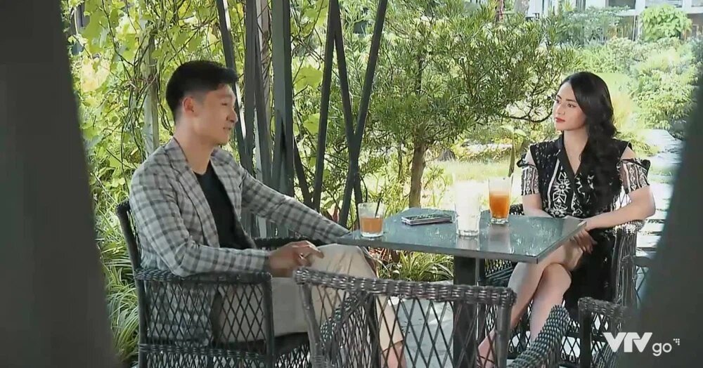 Chi tiết Long hẹn gặp Nga bị cho rằng quá dư thừa. (Ảnh: Tư liệu phim) - Tin sao Viet - Tin tuc sao Viet - Scandal sao Viet - Tin tuc cua Sao - Tin cua Sao
