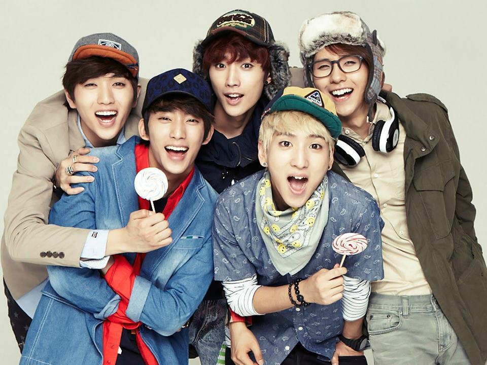 5 thành viên đầy đủ của nhóm nhạc nam B1A4.