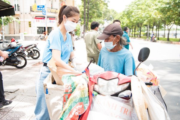 Thông qua phần trình diễn của mình, Kiều Loan mong muốn mang đến năng lượng tích cực, động viên mọi người vượt qua đại dịch. (Ảnh: NVCC) - Tin sao Viet - Tin tuc sao Viet - Scandal sao Viet - Tin tuc cua Sao - Tin cua Sao