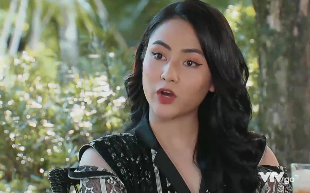 Theo khán giả, việc Nga đáng lẽ hết vai từ lâu nhưng cứ xuất hiện vô nghĩa trong phim tạo cảm giác lê thê, nhàm chán. (Ảnh: Tư liệu phim) - Tin sao Viet - Tin tuc sao Viet - Scandal sao Viet - Tin tuc cua Sao - Tin cua Sao