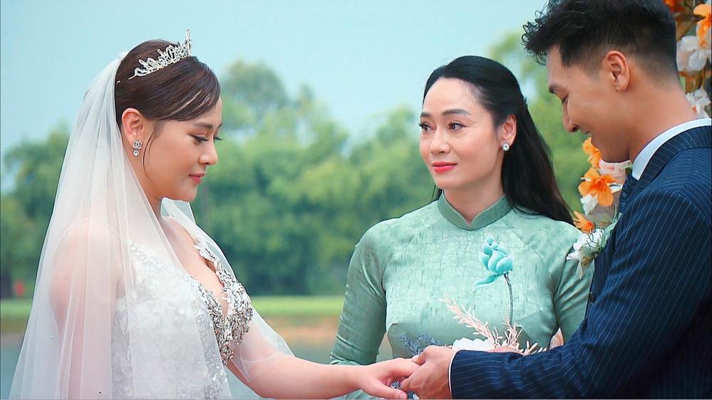  
Đám cưới Nam - Long đã nhận được hàng loạt lời chúc phúc từ "fan cứng" bộ phim. (Ảnh: VFC)