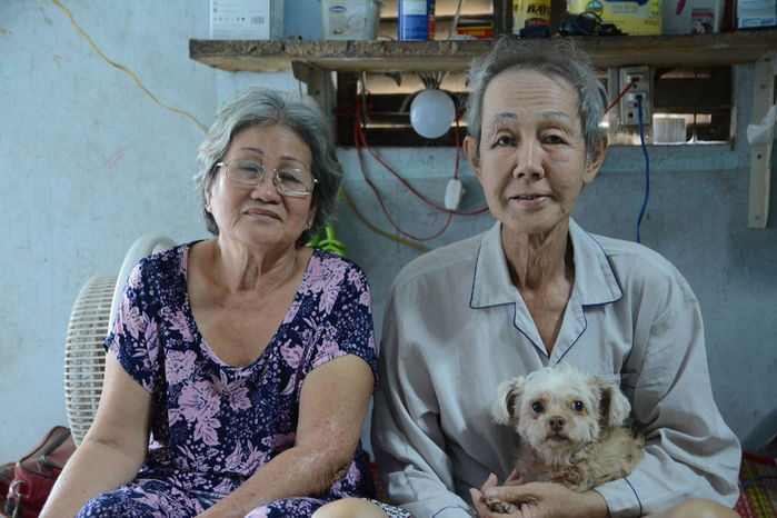  
Trang Kim Sa cùng bà Hai sống trong ngôi nhà thuê chỉ khoảng 4 mét vuông. (Ảnh: ar.pinterest) - Tin sao Viet - Tin tuc sao Viet - Scandal sao Viet - Tin tuc cua Sao - Tin cua Sao