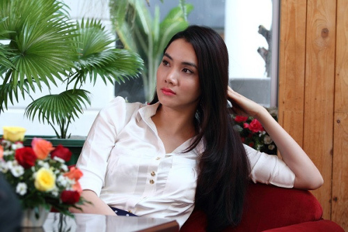  
Gương mặt buồn bã của Trang Nhung khi nhắc về ồn ào không đáng có về đời tư. (Ảnh: 24h) - Tin sao Viet - Tin tuc sao Viet - Scandal sao Viet - Tin tuc cua Sao - Tin cua Sao