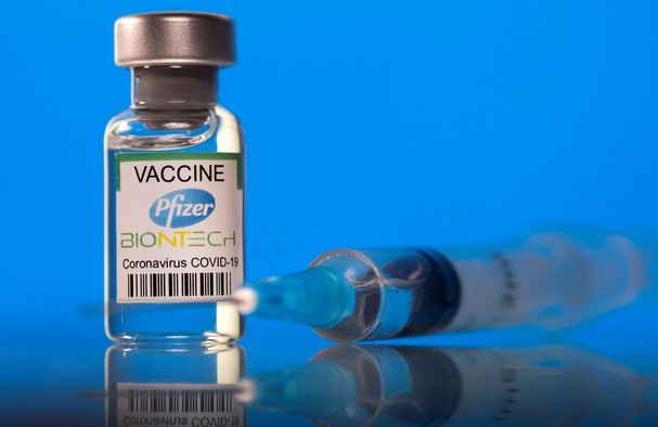  Vaccien Pfizer hiện có hiệu quả bảo vệ tương đối cao trước Covid-19. (Ảnh: Reuters)