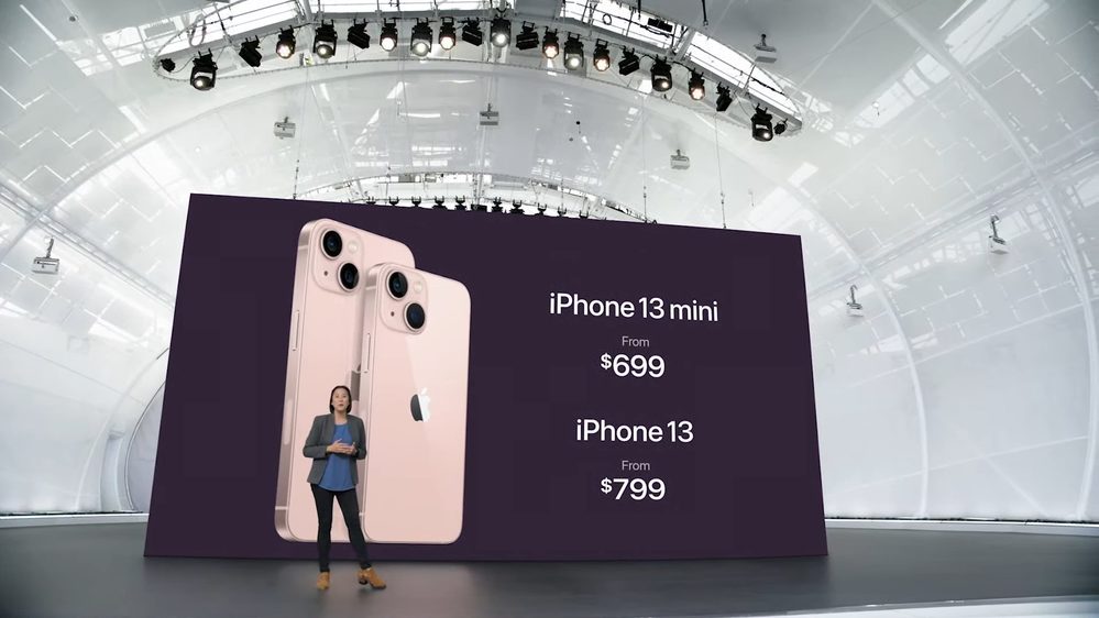  
Giá bán của iPhone 13 và 13 mini được Apple công bố. 