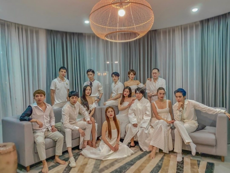  
Nhóm bạn Gia đình văn hóa của showbiz Việt. (Ảnh: FBNV) - Tin sao Viet - Tin tuc sao Viet - Scandal sao Viet - Tin tuc cua Sao - Tin cua Sao