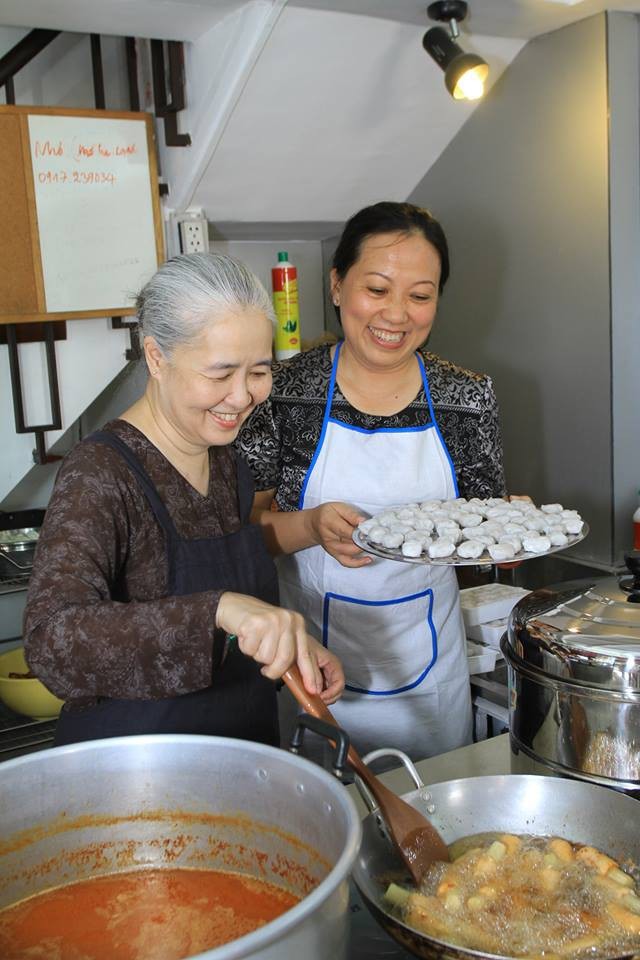  
Đầu bếp Cẩm Vân từng là gương mặt quen thuộc trong các chương trình nấu ăn. (Ảnh: Vietnamnet)