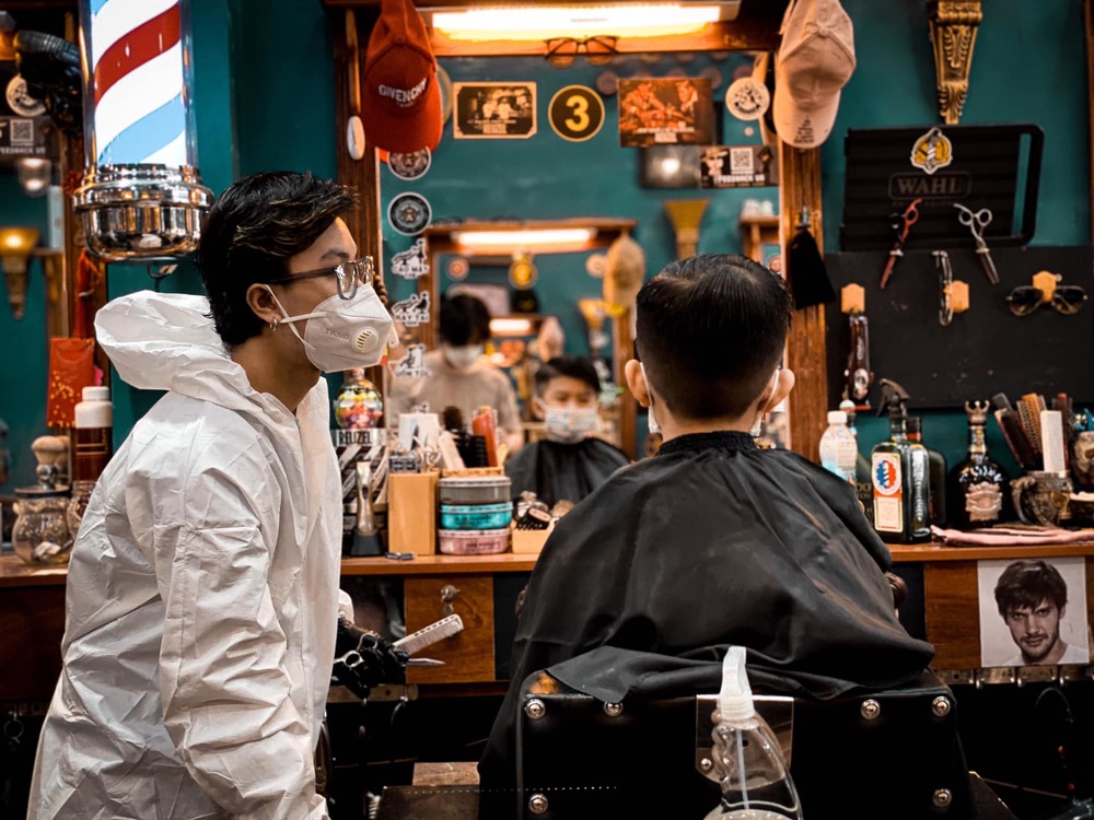 10 tiệm cắt tóc nam đẹp ở Sài Gòn giá 50100k đẹp cá tính 2017
